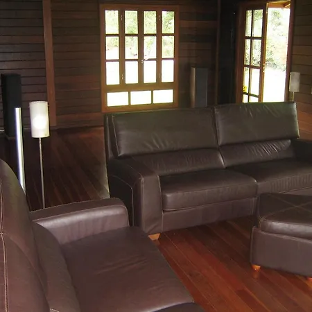 La Casa Del Bosque *